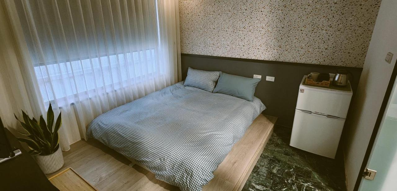 定春行旅 Haru Guesthouse تاينان المظهر الخارجي الصورة